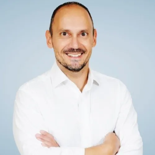 Alex Valassopoulos